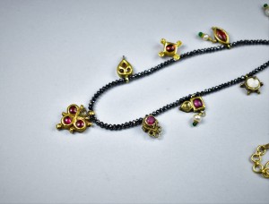 Antica collana in oro e diamanti - India
