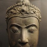 Testa in bronzo thailandese