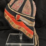 Gruppo di cinque cappelli da mandarino