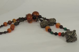 Collana con ambre, agate, argenti e ametiste