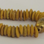 Collana di murrine con elemento dorato