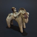 Coppia di cavalli in terracotta invetriata