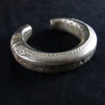 Antico bracciale indiano lavorato