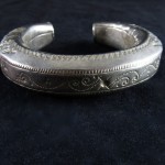 Antico bracciale indiano lavorato