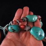 Collana con turchesi e agate antiche