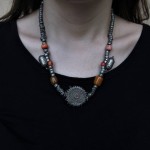 Antica collana in argento, ambra e corallo