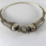 Collana rigida in argento