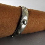 Antico bracciale tribale in argento