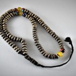 Antico rosario islamico in corallo nero - tasbih
