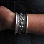 Antico bracciale Hmong in argento