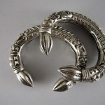 Coppia di bracciali indiani in argento