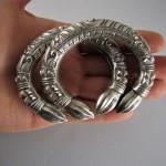 Coppia di bracciali indiani in argento