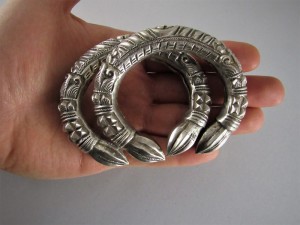 Coppia di bracciali indiani in argento