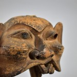 Antica maschera in legno laccato - Cina