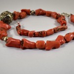 Collana in corallo antico e argento