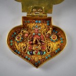 Grande Ghau tibetano in turchese, corallo e pietre dure