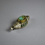Antico ornamento tibetano in argento e turchese